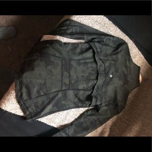 Lululemon Camouflage Define Jacket- SIZE 6, NWT